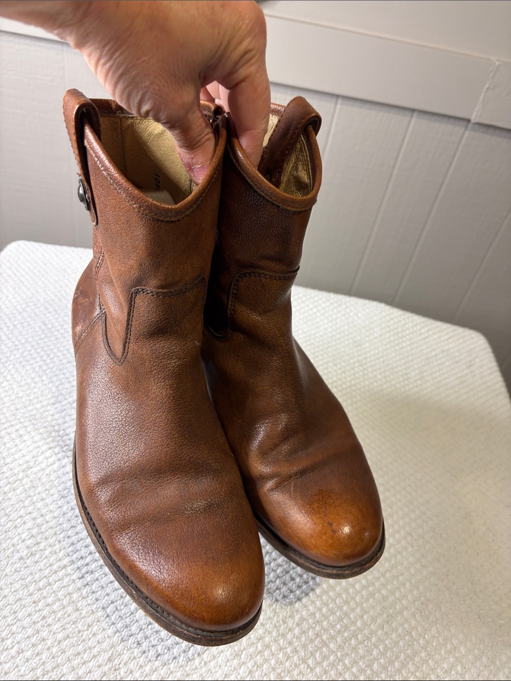 FRYE Melissa Button Short Leather Boots Brown Cognac Ankle Booties Size 9B - Picture 11 of 12